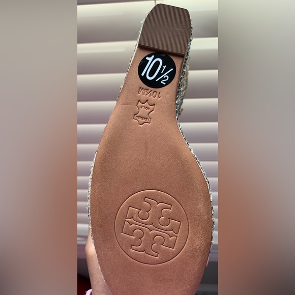 Tory Burch Gold Metallic Wedges Leather Platform Sequin Embellished Sandals - Picture 5 of 6